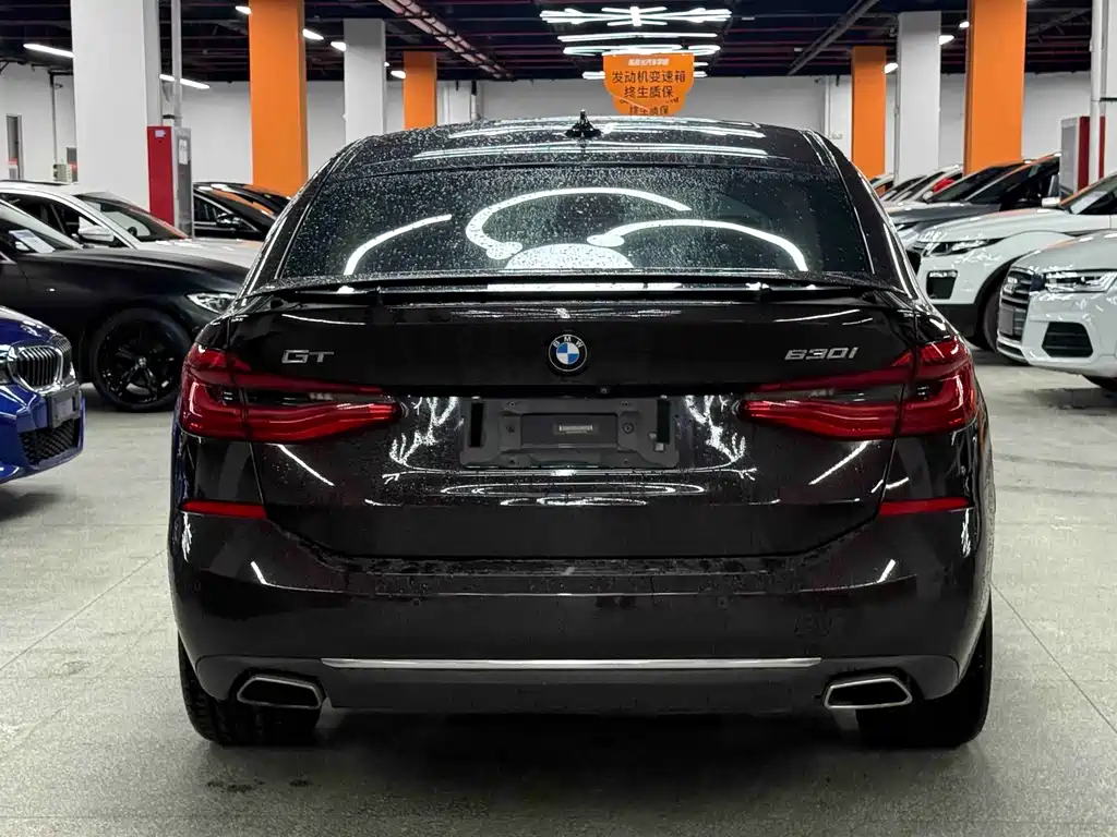 BMW 6 Series GT 630 i Luxury Design Package