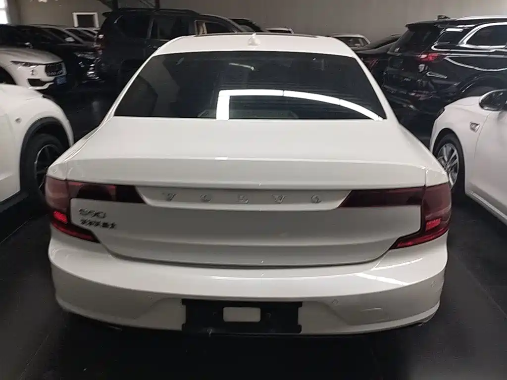Volvo S90 T4 Smart Vision