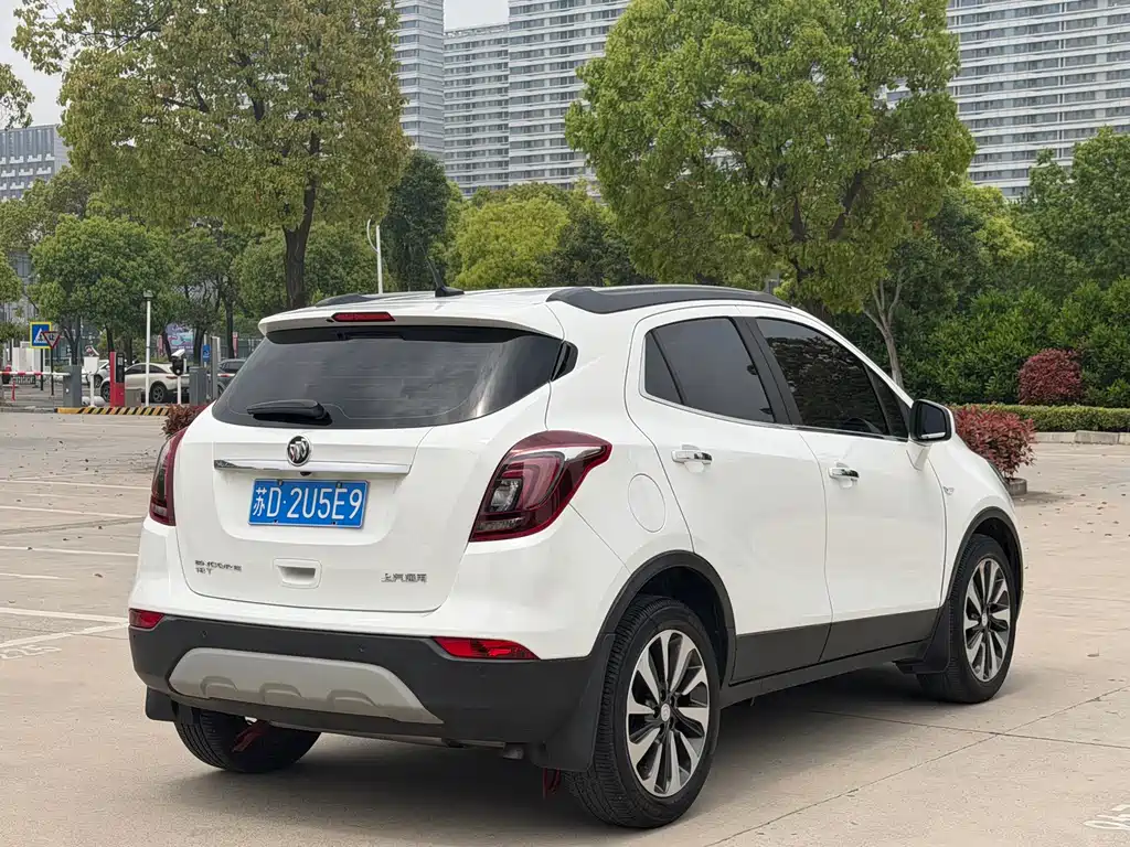 Encore 18 T Auto 2 WD Urban Elite