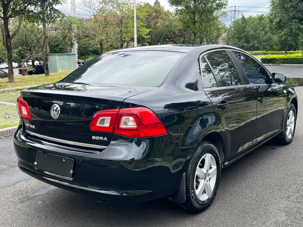 Bora 1.6 L Auto Fashion