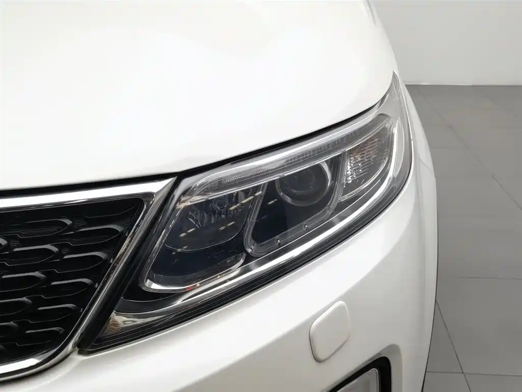 Sorento 2.2 T 5-seat Diesel Supreme