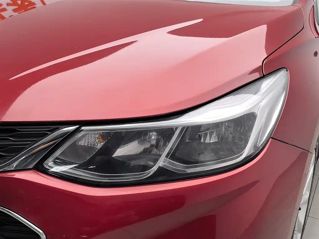 Cruze 320 Auto Pioneer Sunroof