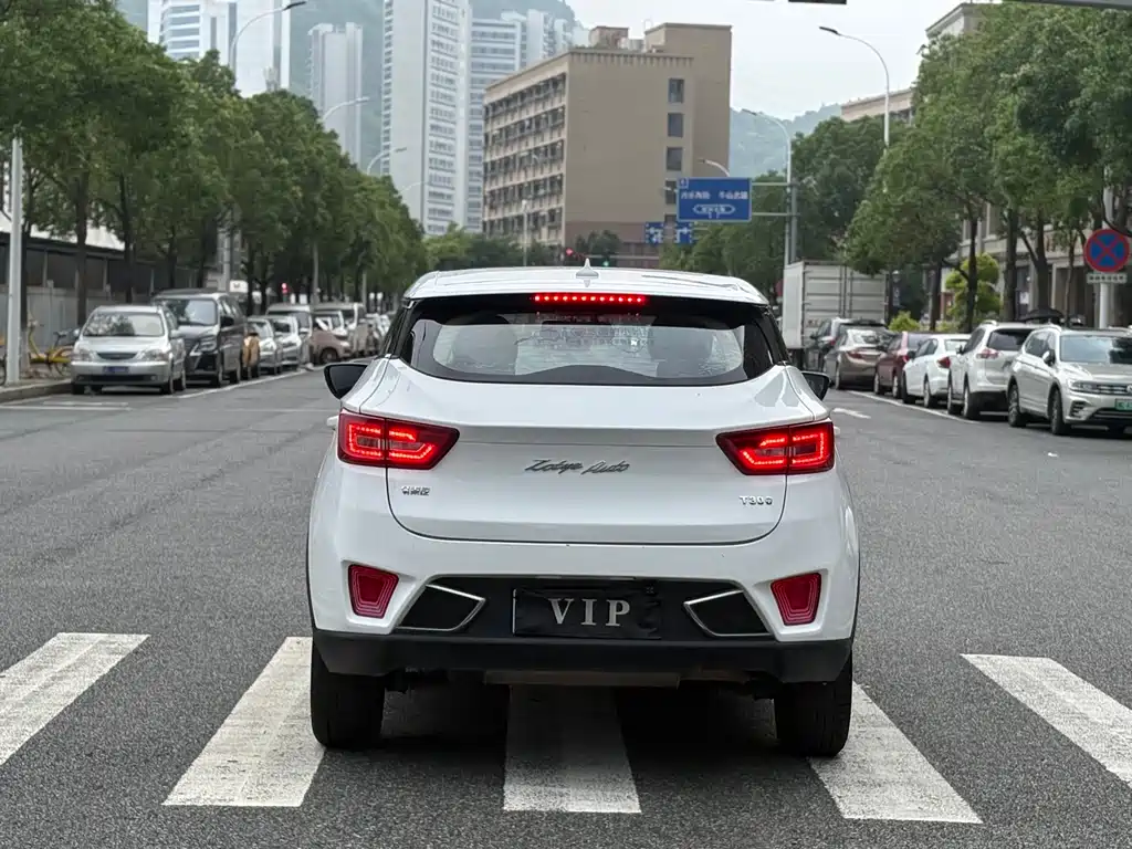 Zotye T300 众泰T300 2017款 1.5 L 手动尊享型
