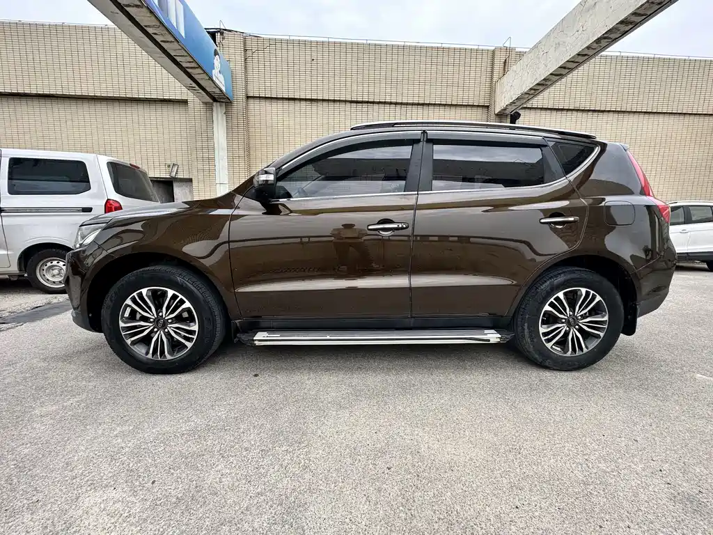 Vision X6 1.8 L Manual Luxury