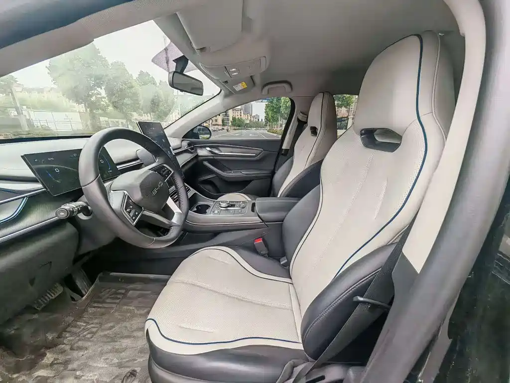 Destroyer 05 Glory DM-i 55 KM Luxury