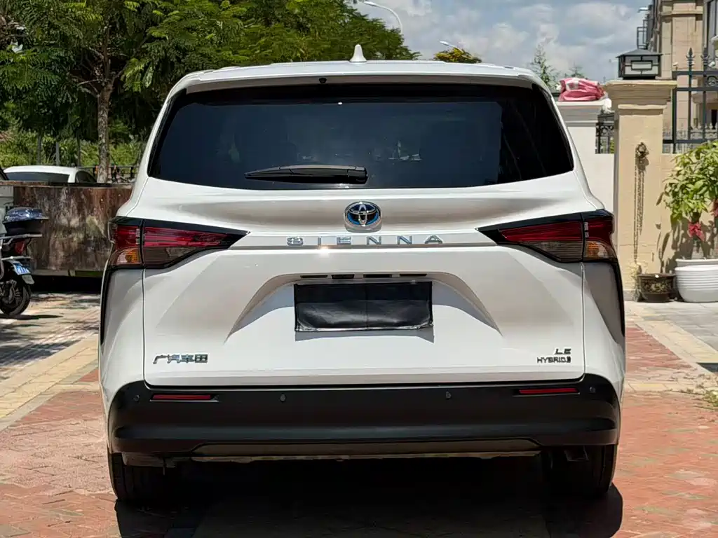 Sienna 2.5 L Hybrid Comfort