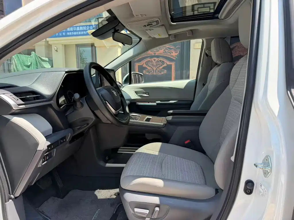 Sienna 2.5 L Hybrid Comfort