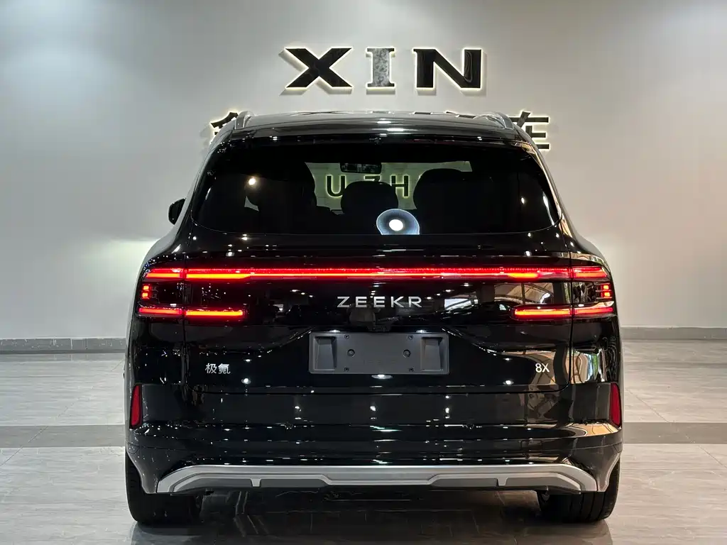 极氪8 X 极氪8 X 2026款 Ultra+版 70 kWh