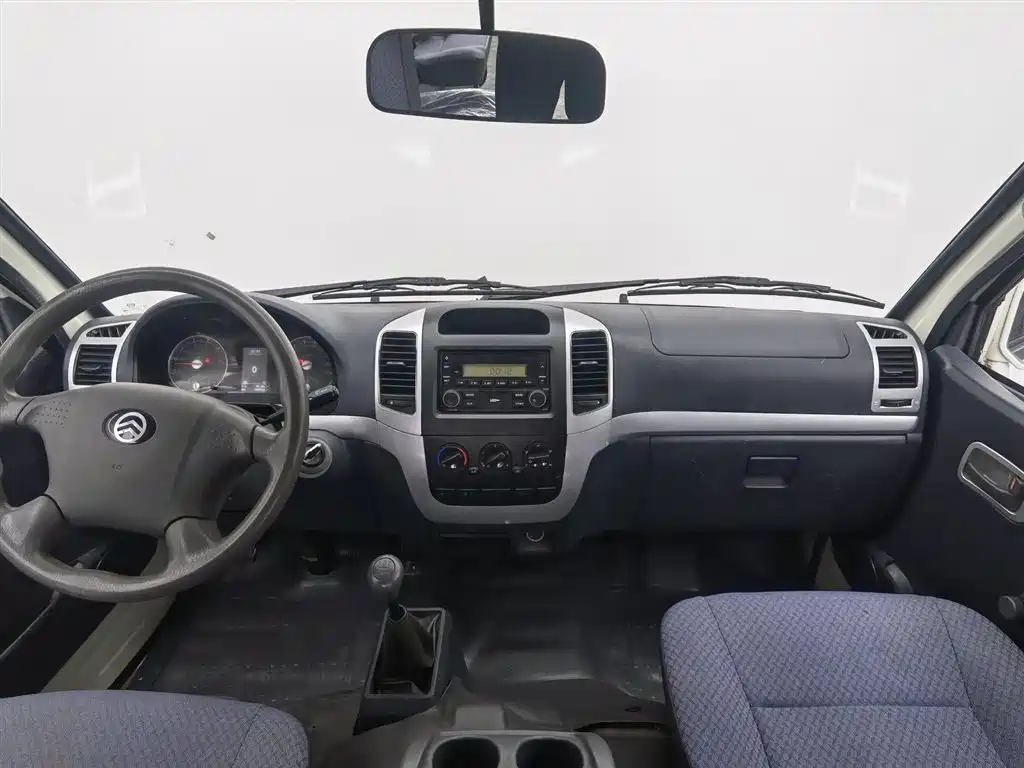 Golden Dragon Hiace 金旅海狮 2020款 1.8 L汽油版长轴低顶LJ4 A18 Q6