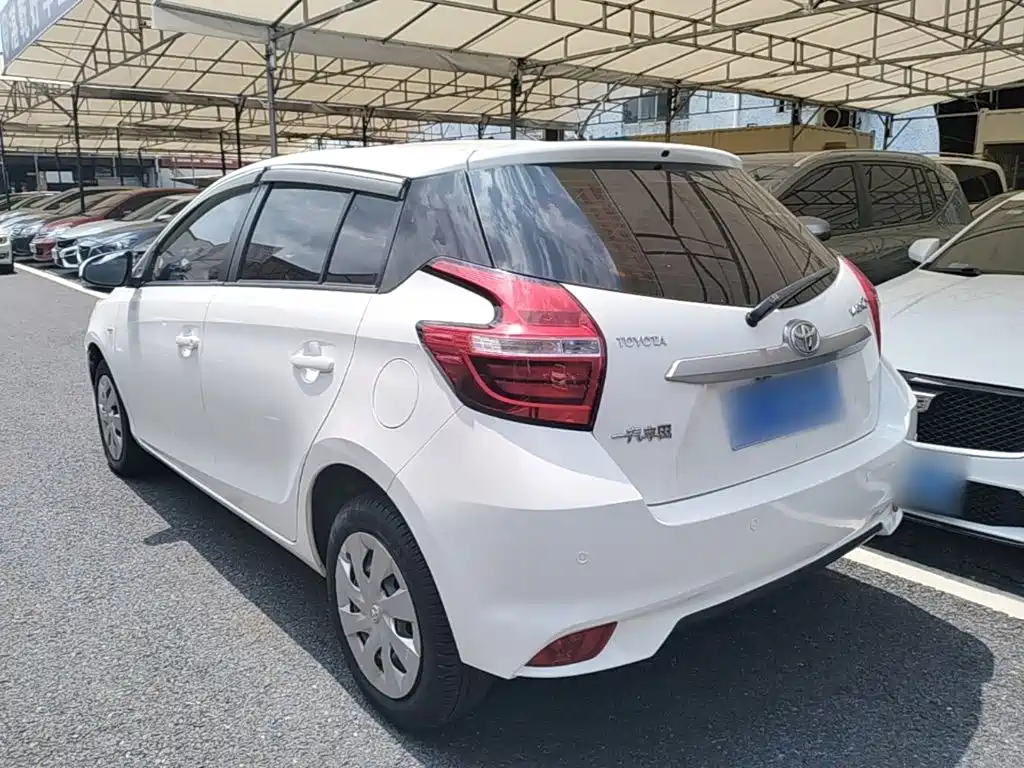 Vios FS 1.5 L CVT Sharp Speed