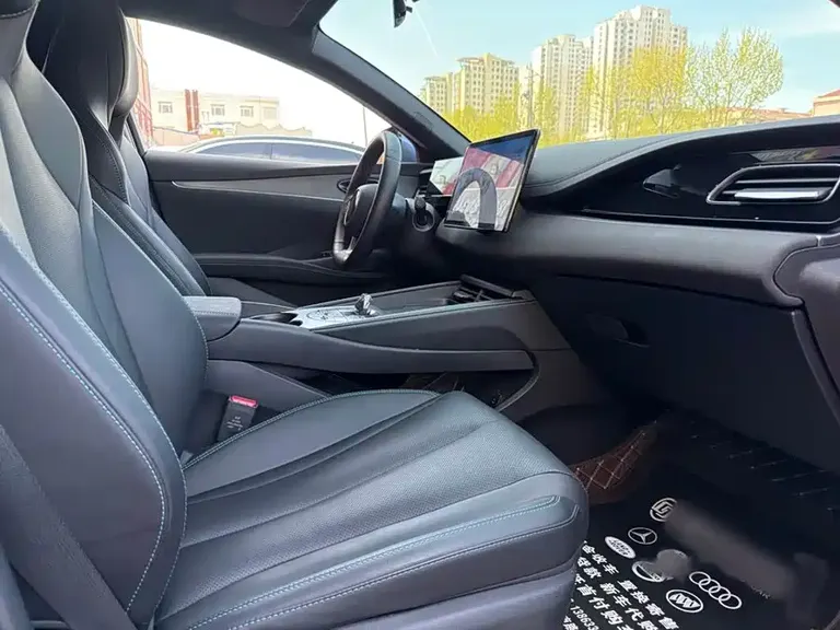 BYD Seal 06 DM-i 80 KM Distinguished