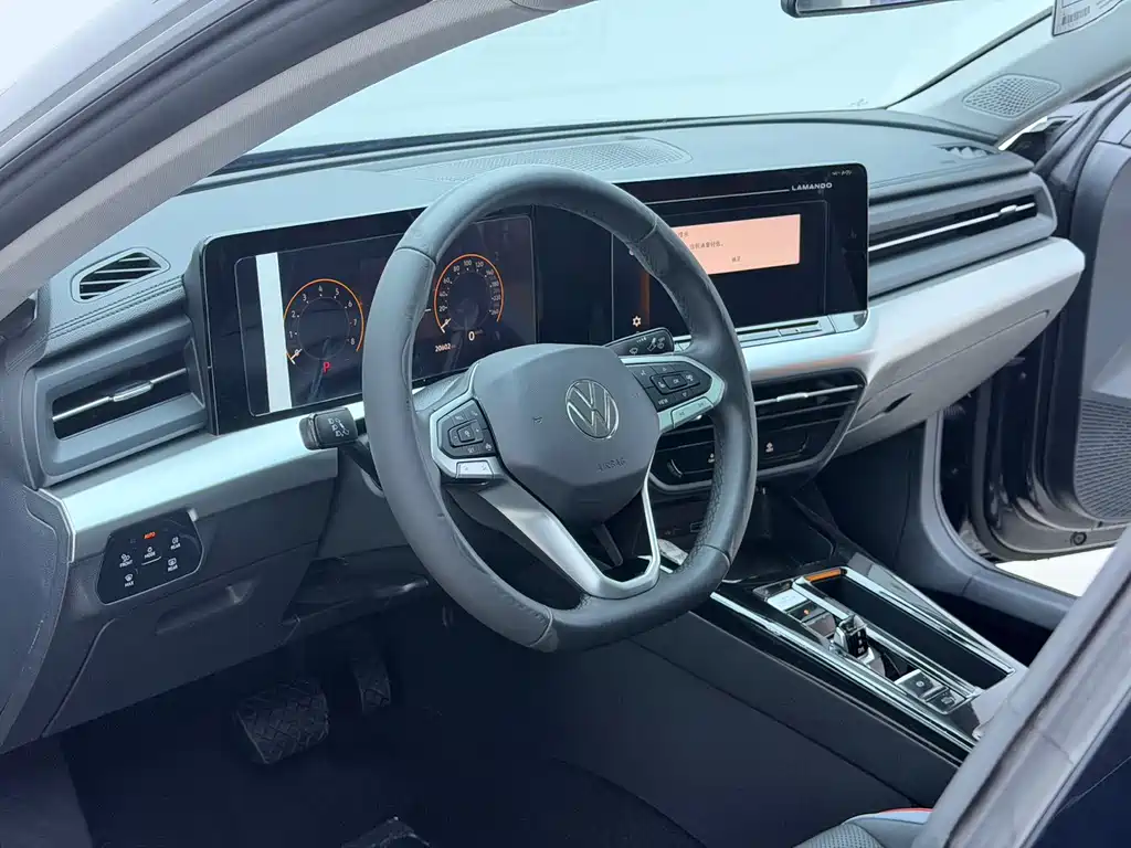 Lamando Lamando L 280 TSI DSG Dazzle Hot