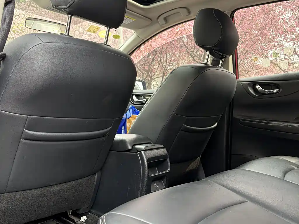 Tiida 1.6 L CVT Cool Motion