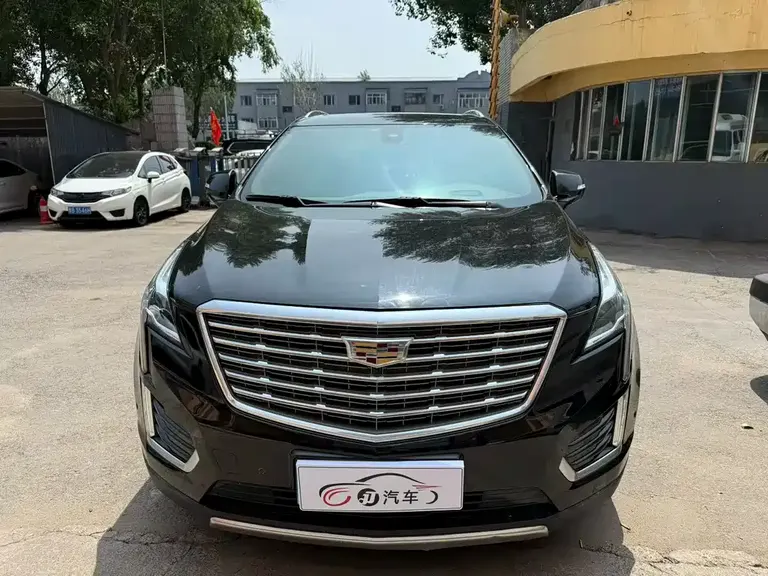 Cadillac XT5 28 T 4 WD Platinum