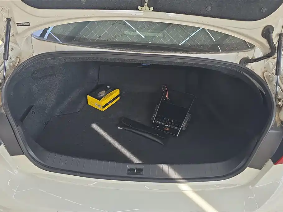 Infiniti Q50 L 2.0 T Comfort