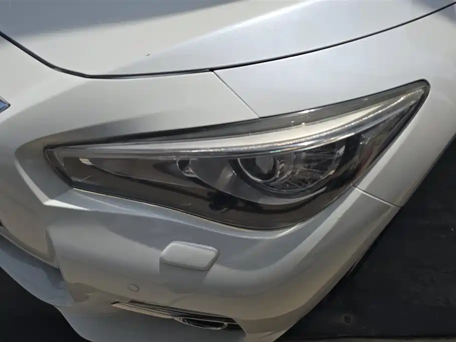 Infiniti Q50 L 2.0 T Comfort