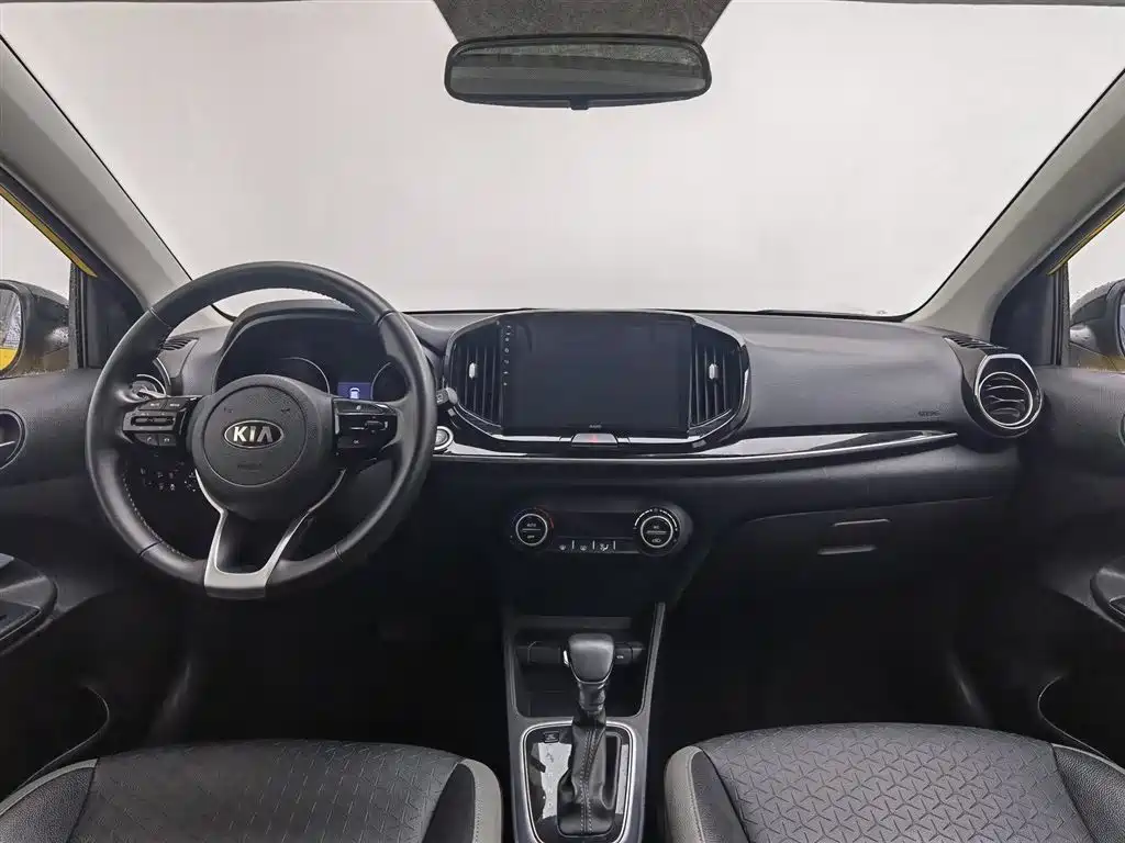 Stonic 1.4 L Auto Fun Enjoyment CN-V