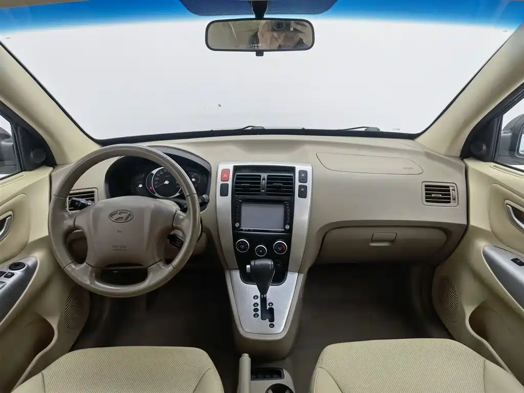 Tucson 2.0 L Auto 2 WD Comfort