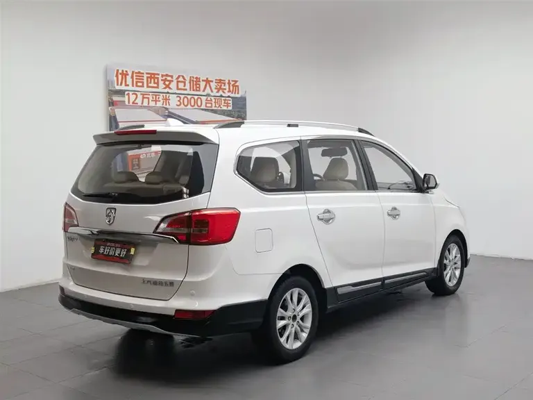 Baojun 730 1.5 T Manual Luxury 7-seat