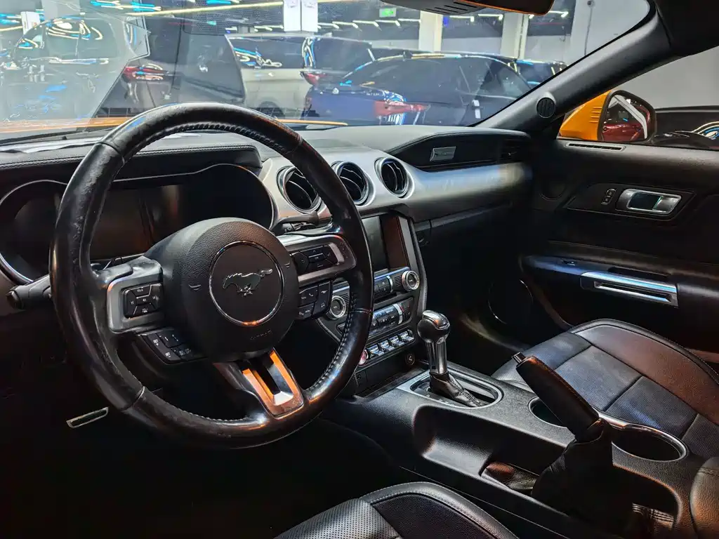 Mustang 2.3 L EcoBoost Performance Reinforced