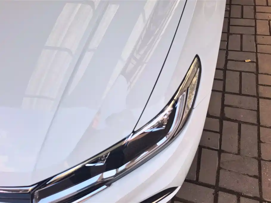 Bora 1.5 L Auto Fashion