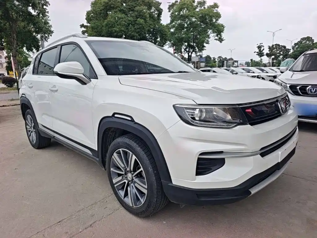 Changan CS35 PLUS 1.4 T DCT Joy Connect Blue Whale