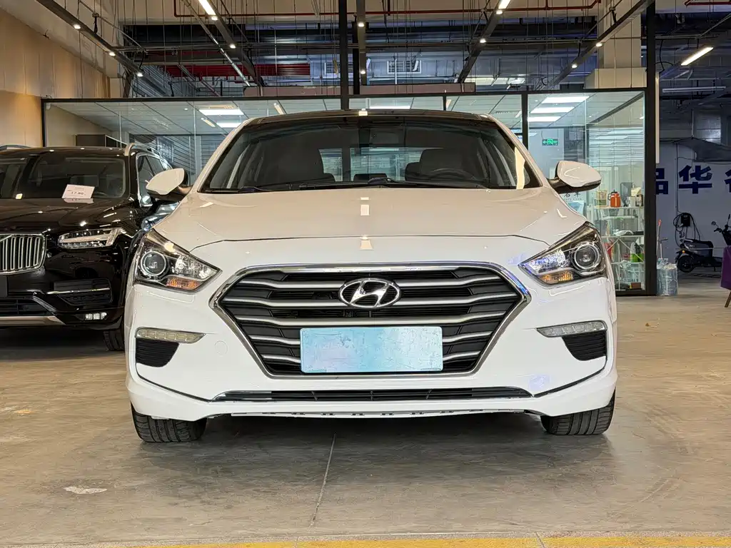 Mistra 1.8 L Auto Intelligent GLS CN-V