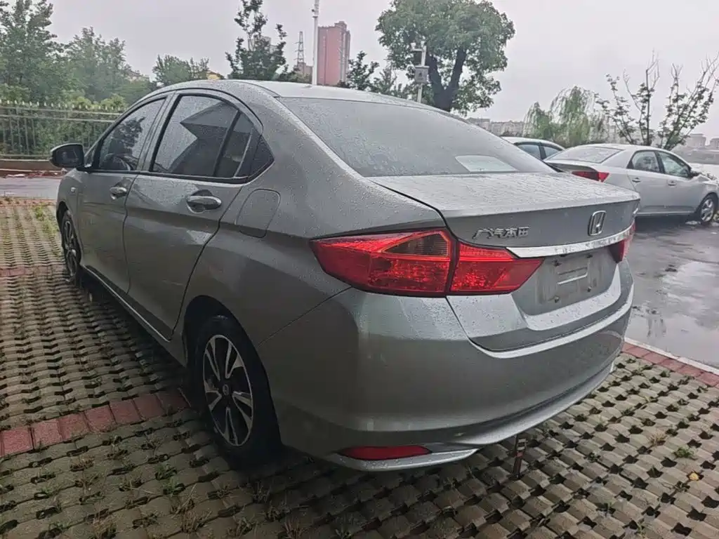 City 1.5 L CVT Comfort