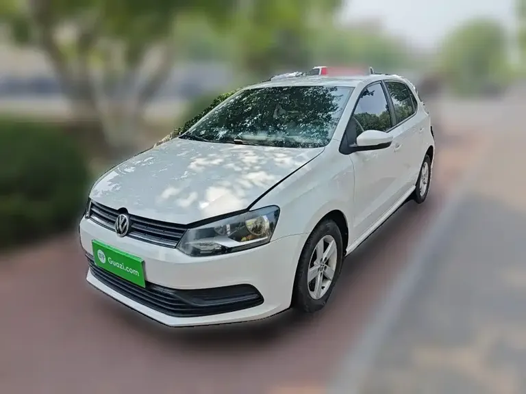 Volkswagen Polo 1.5 L Manual Safe Drive