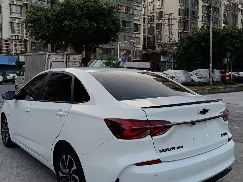 Monza Mild Hybrid RS 330 T Auto Smooth