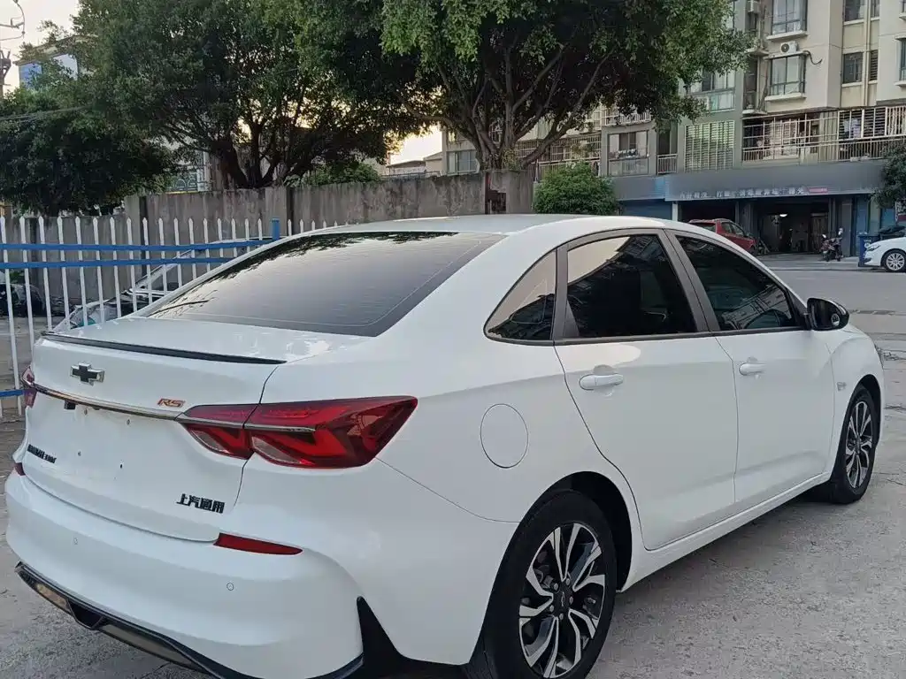 Monza Mild Hybrid RS 330 T Auto Smooth