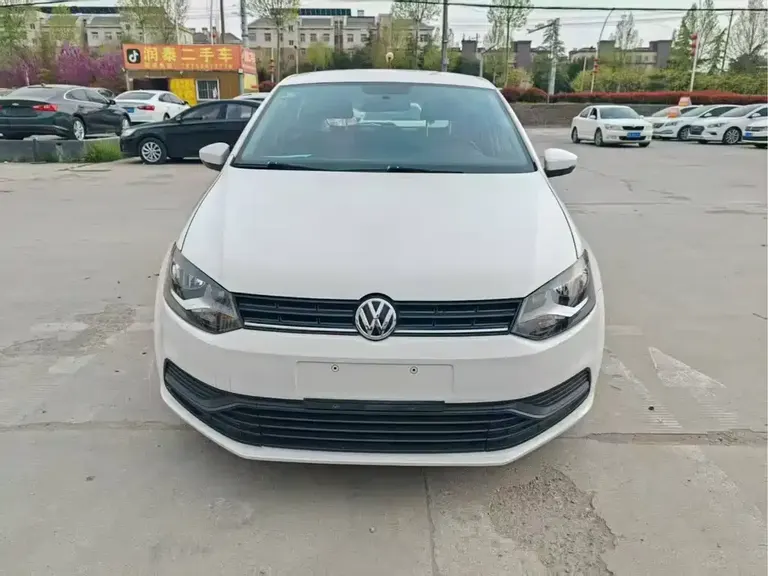 Volkswagen Polo 1.5 L Auto Safe Drive