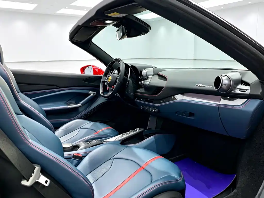 Ferrari F8 Spider 3.9 T V8