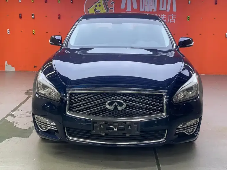 Infiniti Q70 英菲尼迪Q70 2019款 Q70 L 2.0 T 精英版 PLUS
