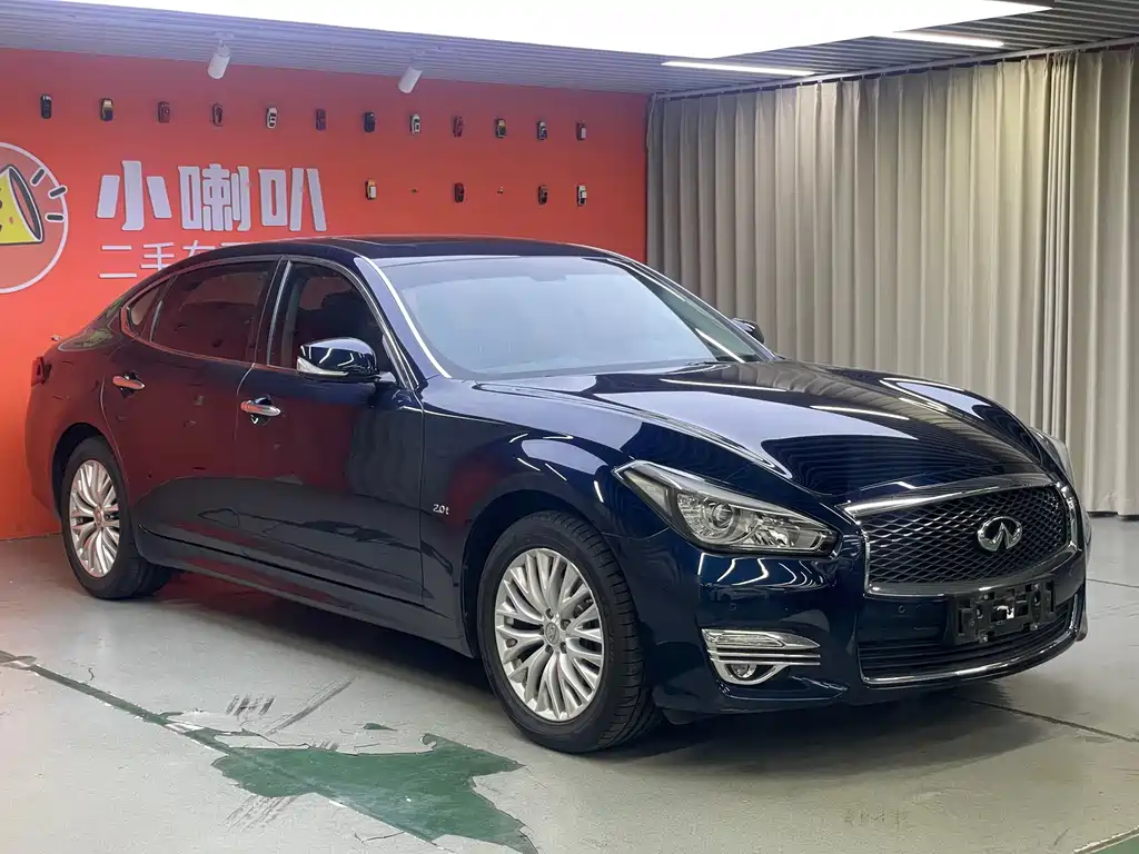 Infiniti Q70 英菲尼迪Q70 2019款 Q70 L 2.0 T 精英版 PLUS