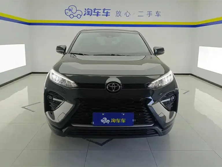 Toyota Wildlander 2.0 L CVT 4 WD Luxury