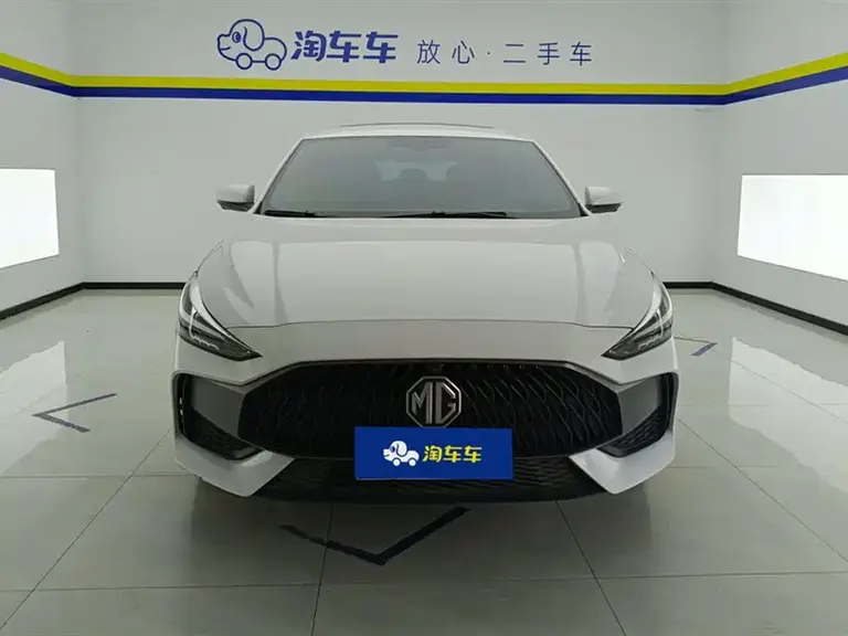 MG5 180 DVVT CVT Luxury