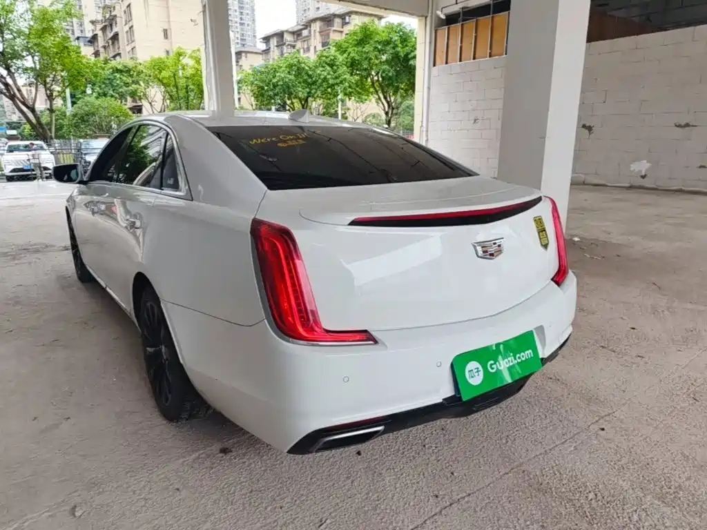 Cadillac XTS 28 T Elite