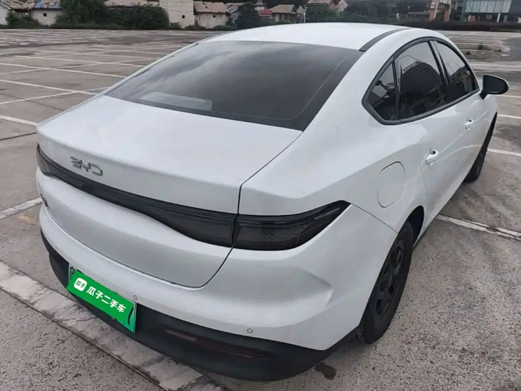 Seal 05 DM-i DM-i Smart Drive 55 KM Luxury