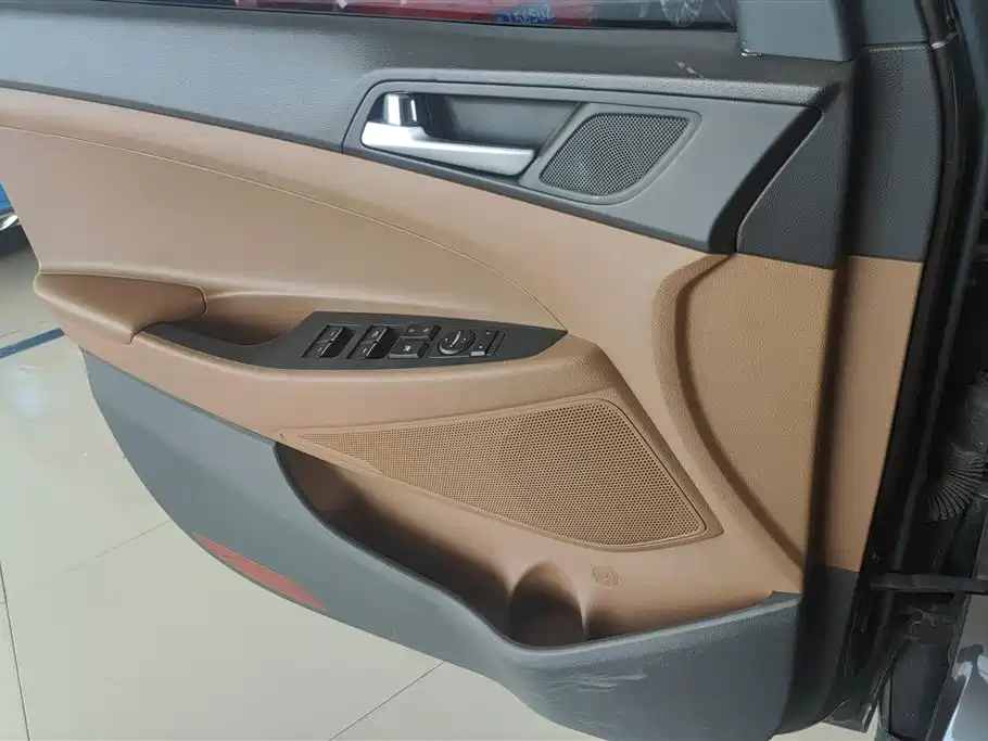 Tucson 1.6 T DCT 2 WD Intelligent