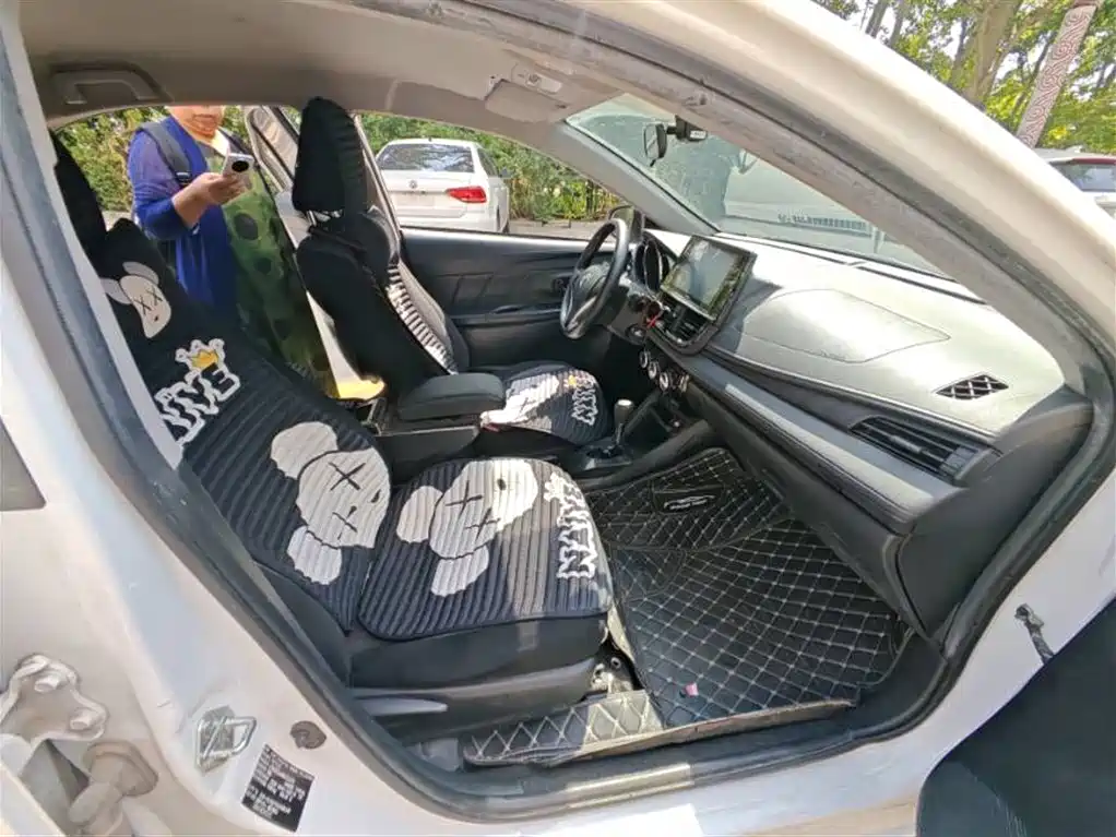 Vios 1.5 L CVT Smart Travel