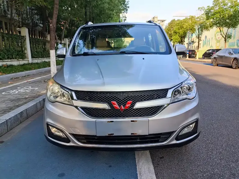Wuling Hongguang 五菱宏光 2015款 1.5 L S1豪华国V