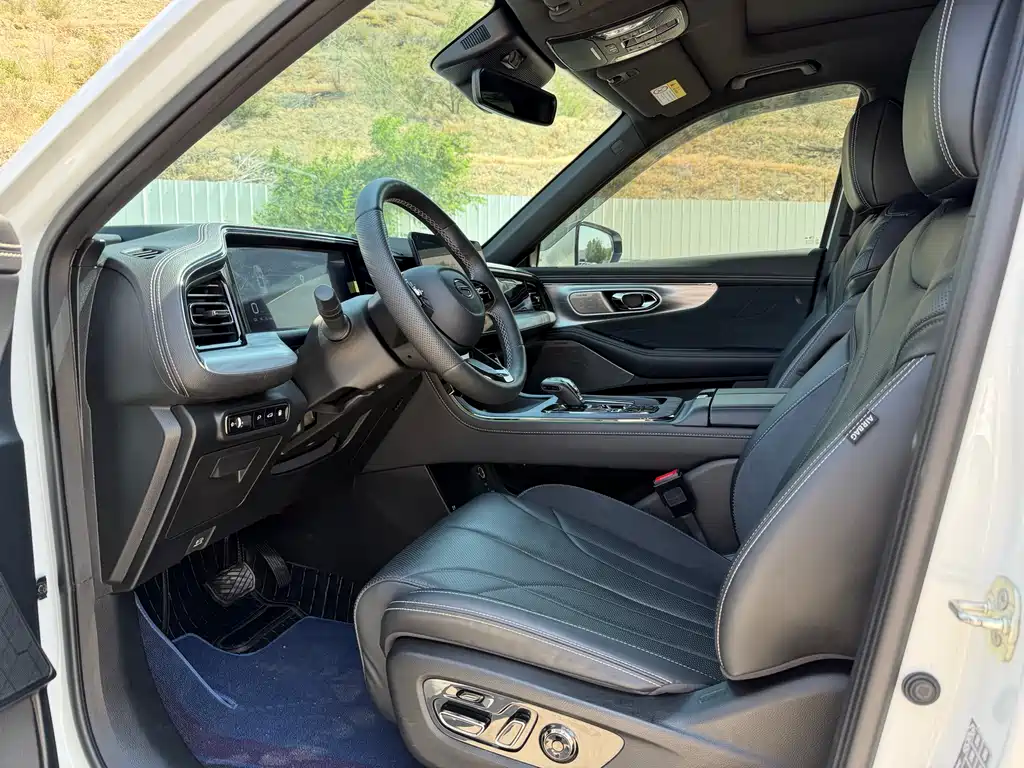 Trumpchi ES9 PHEV 143 km Max+