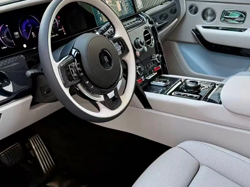 Cullinan Black Badge