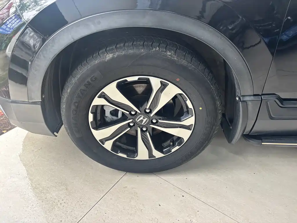Honda CR-V 240 TURBO CVT 2 WD Urban