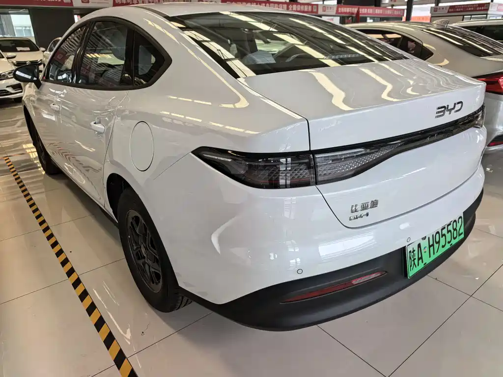 Seal 05 DM-i 海豹05 DM-i 2026款 DM-i 128 KM豪华型