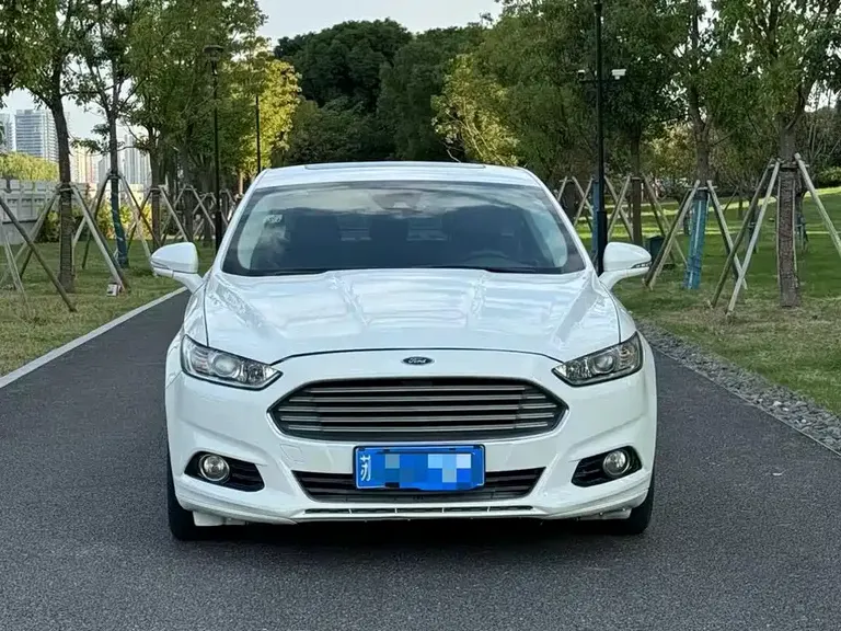Ford Mondeo 2.0 L GTDi200 Fashion