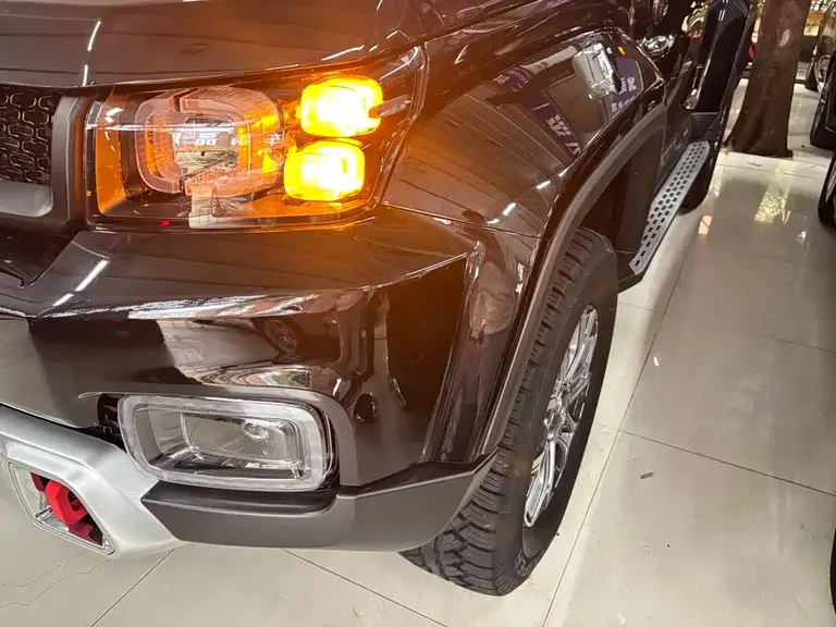 BAIC BJ40 2.0 T City Hunter Glory