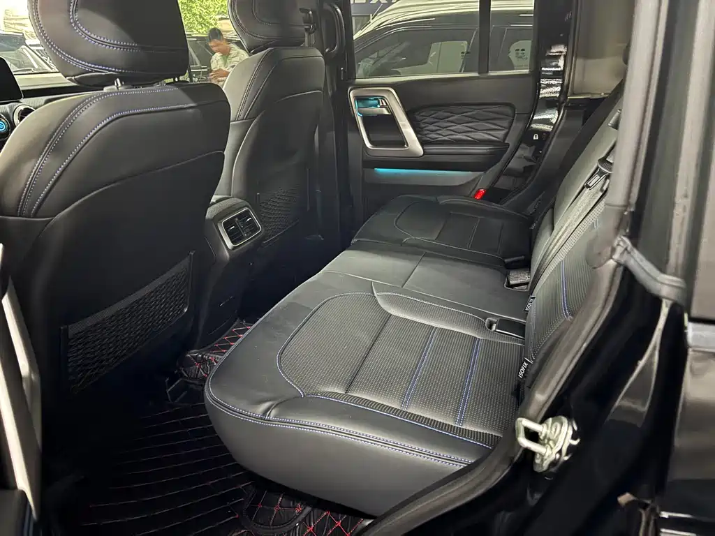 BAIC BJ40 2.0 T City Hunter Glory