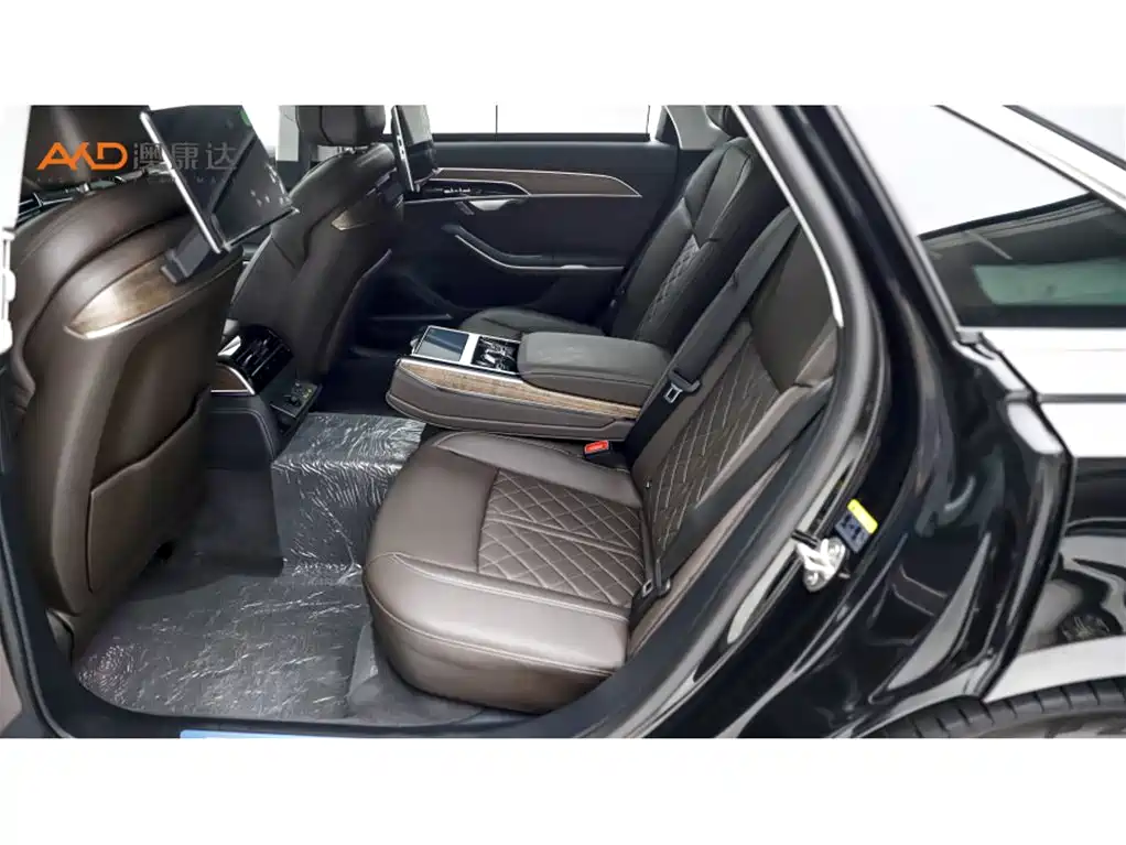Audi A8 奥迪A8 L/3.0 T/23款/55 TFSI quattro旗舰型